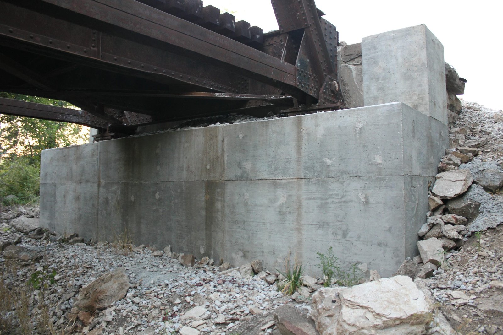 West abutment